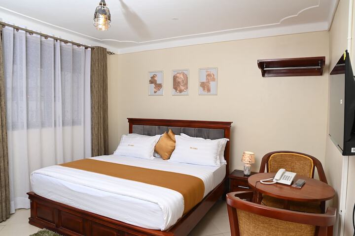 Room 10 of 22
