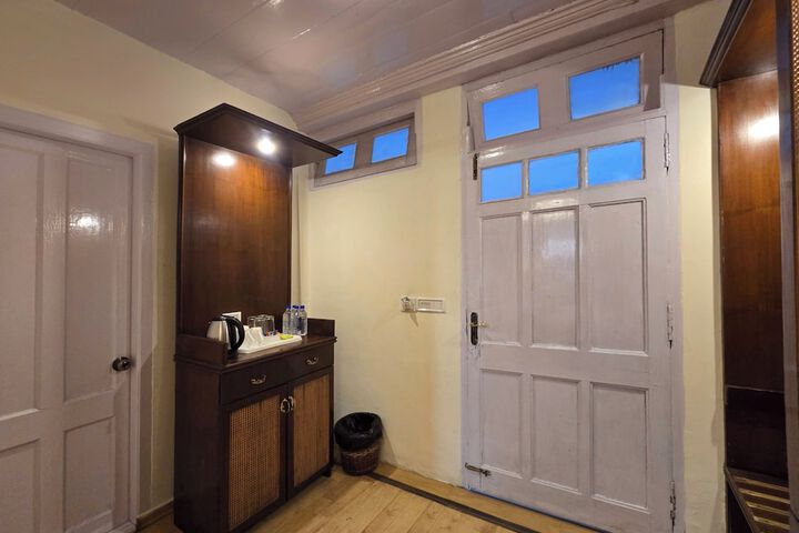 Room 60 of 165
