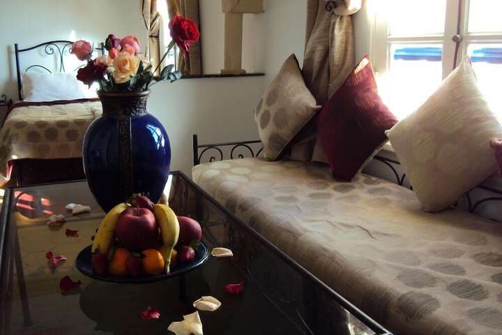 Room 4 of 6