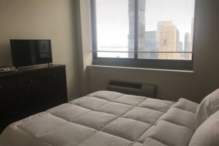 Room 180 of 246