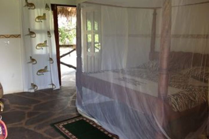 Room 12 of 50