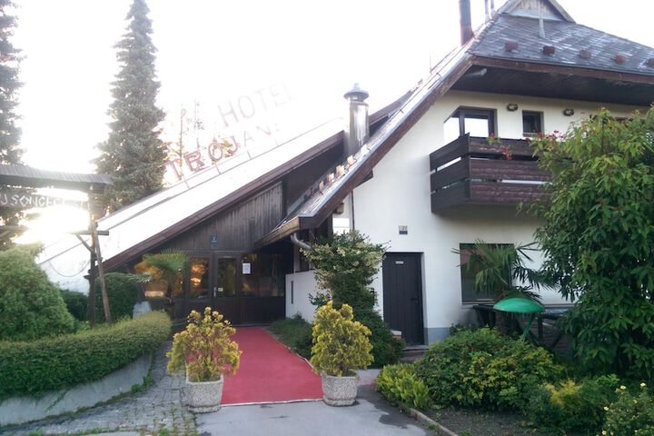 Hotel 36 of 52