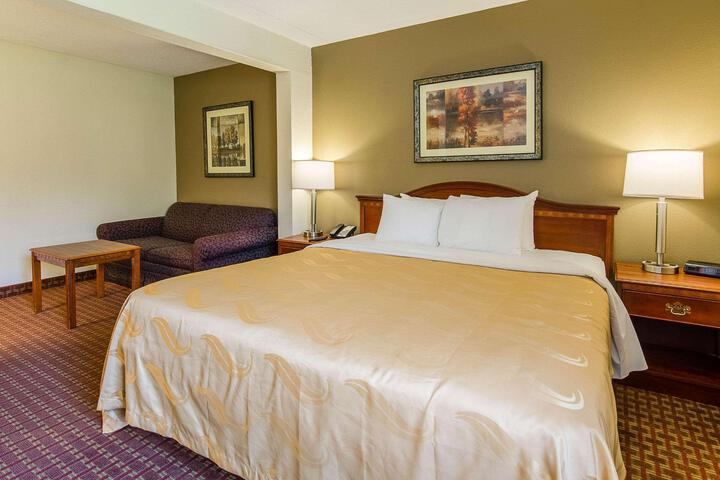 1 King Bed Accessible (3 of 16)