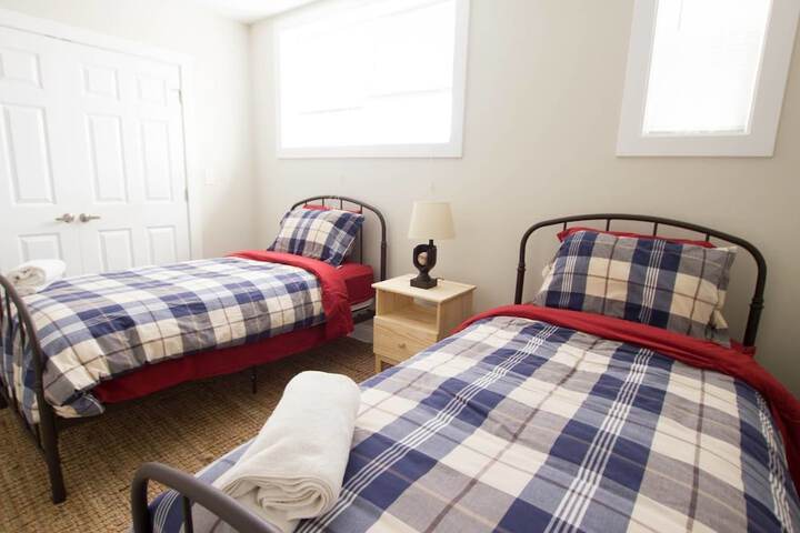 Room 4 of 26