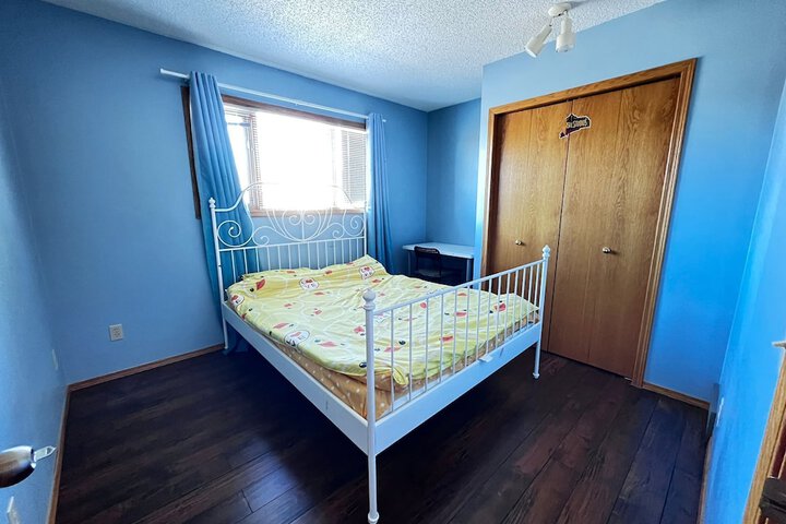 Room 3 of 11