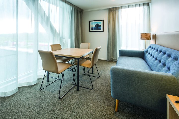 Room 42 of 68