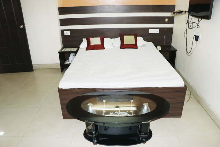 Room 10 of 50