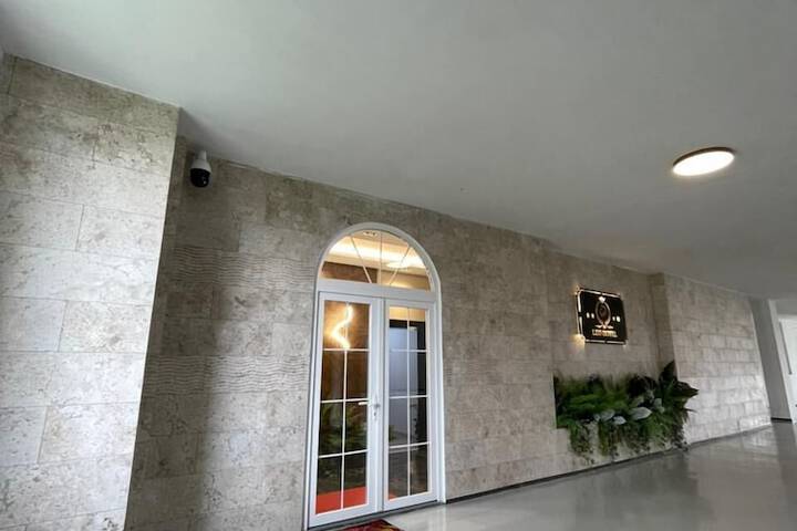 Hotel 127 of 135