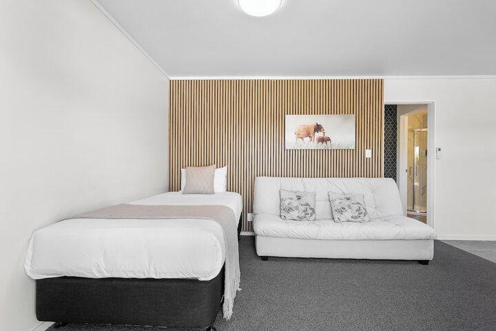 Room 26 of 43