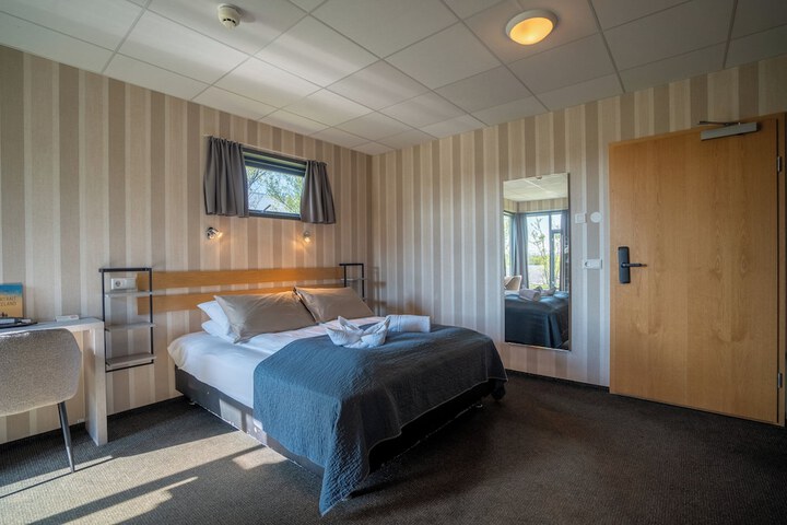 Room 21 of 79