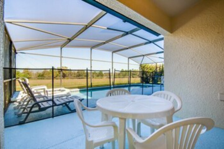 Terrace/Patio 11 of 31