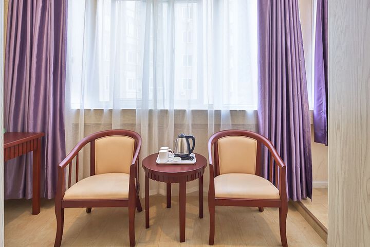 Room 34 of 60