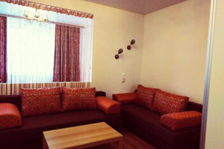 Room 37 of 51
