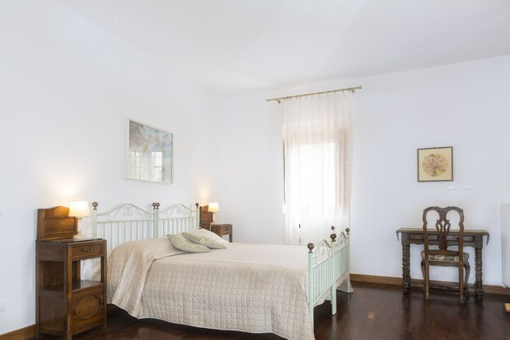 Room 13 of 75
