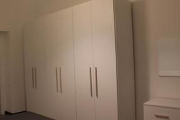 Room 12 of 34