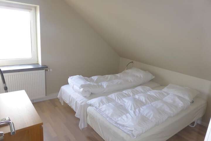 Room 4 of 31