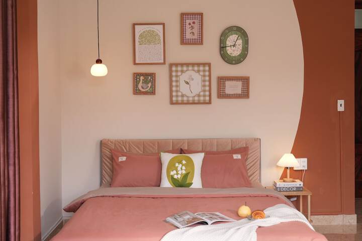 Room 32 of 70