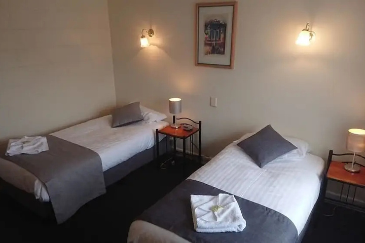 Room 2 of 12