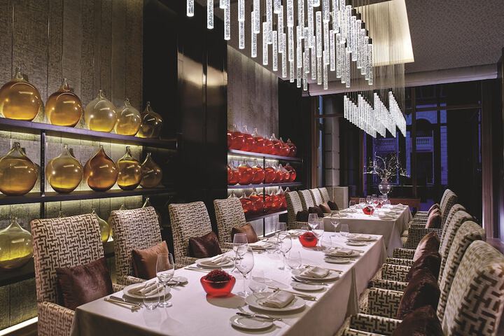 Dining 46 of 71