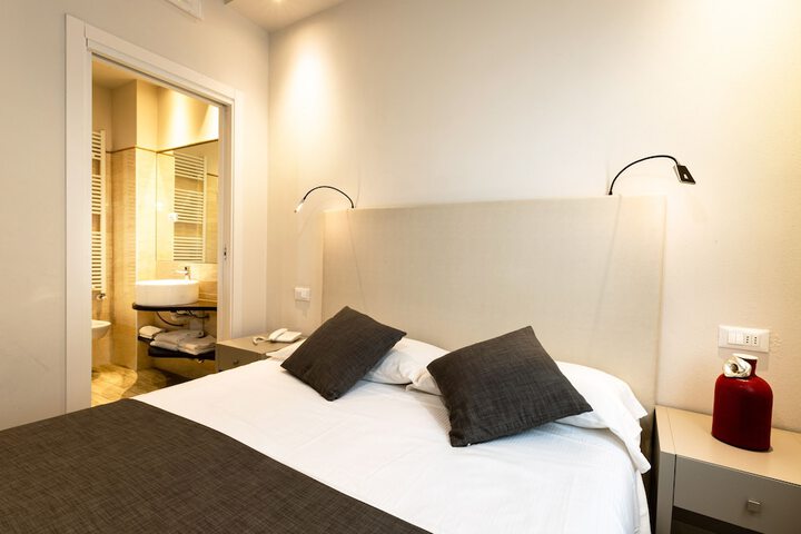 Room 15 of 47