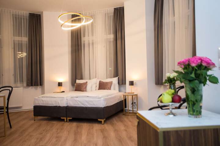 Room 2 of 29