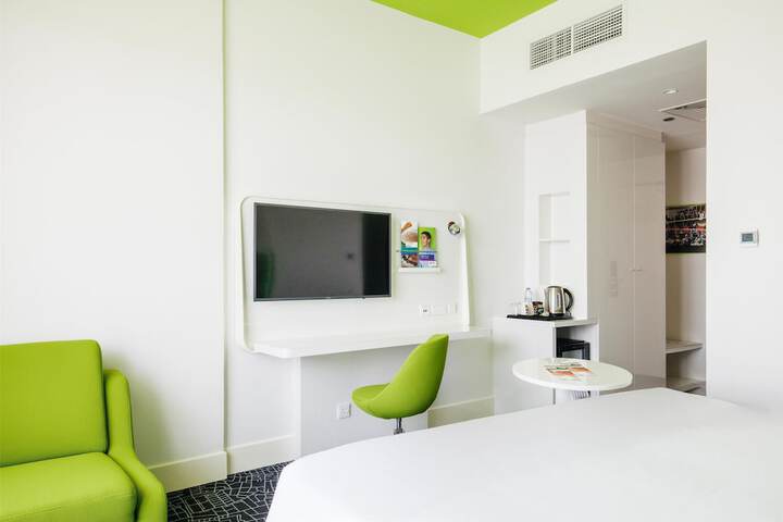 Room 31 of 111