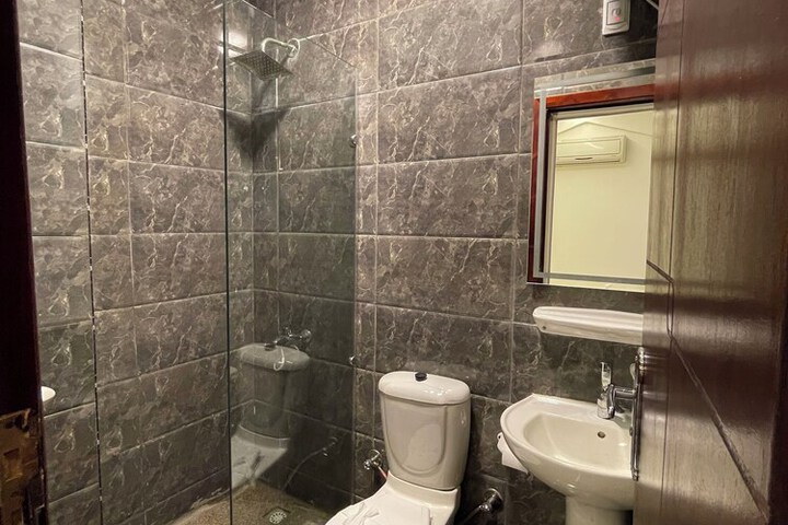 Room 16 of 23