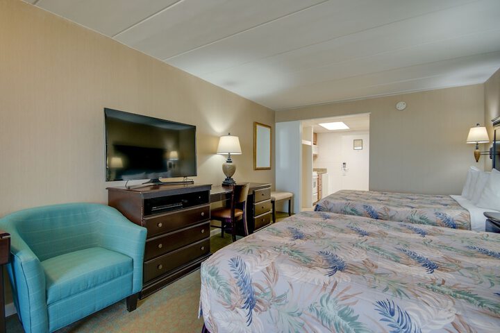 Standard 2 Queen Beds City View No Balcony (24 of 51)