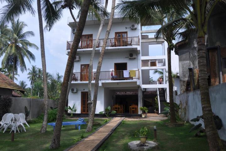 Hotel Bimthambura Hikkaduwa