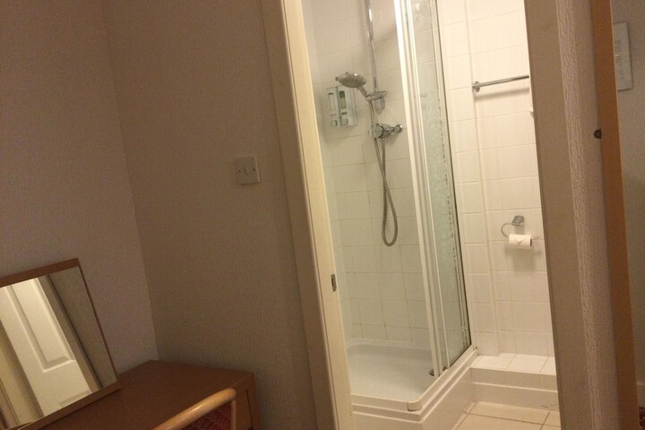 Room 74 of 170