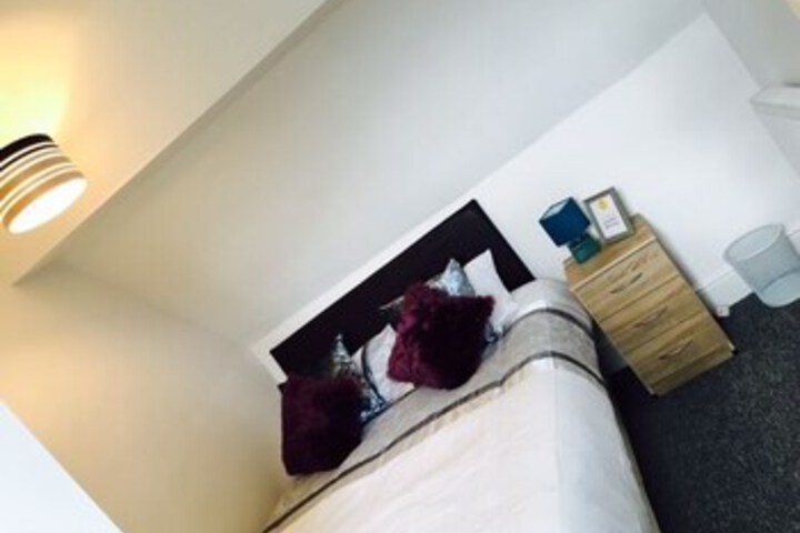 Room 37 of 95