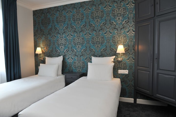 Room 14 of 112