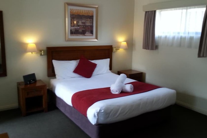 Room 13 of 52