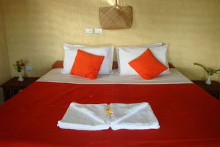 Room 15 of 32