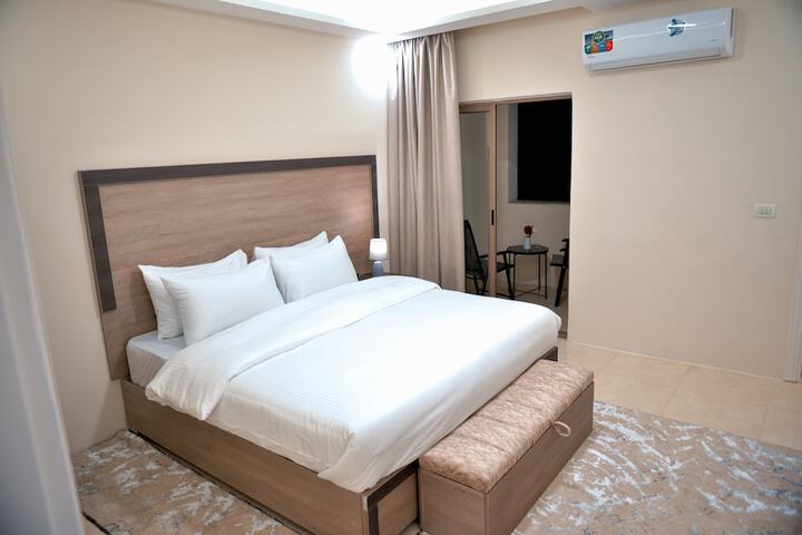 Room 18 of 30
