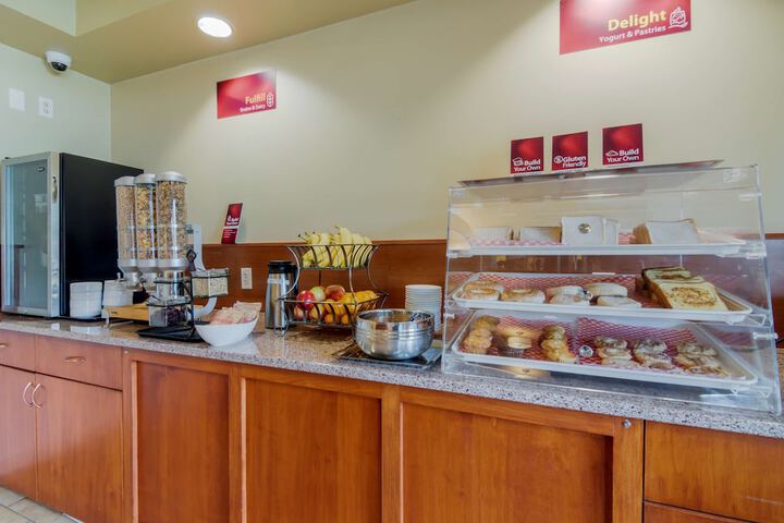 Breakfast/Coffee Service 38 of 43