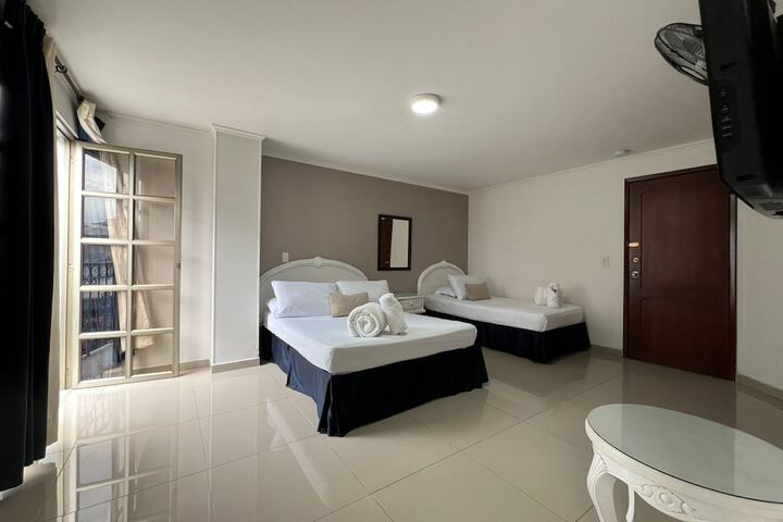Room 7 of 61