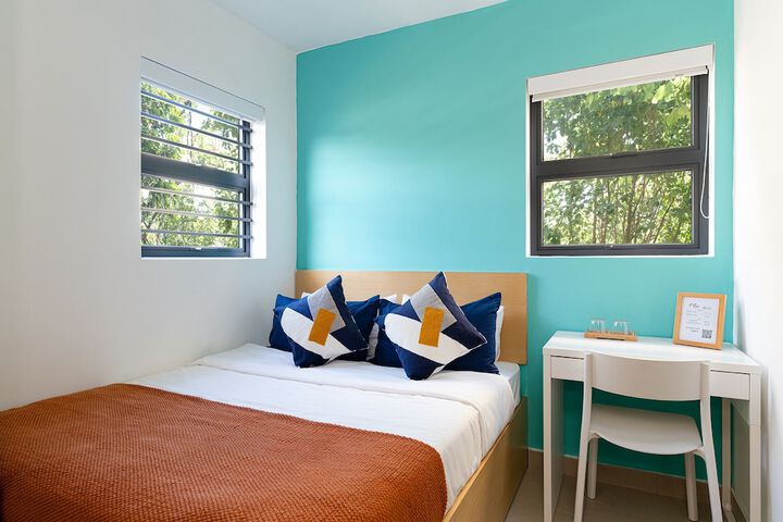 Room 8 of 15
