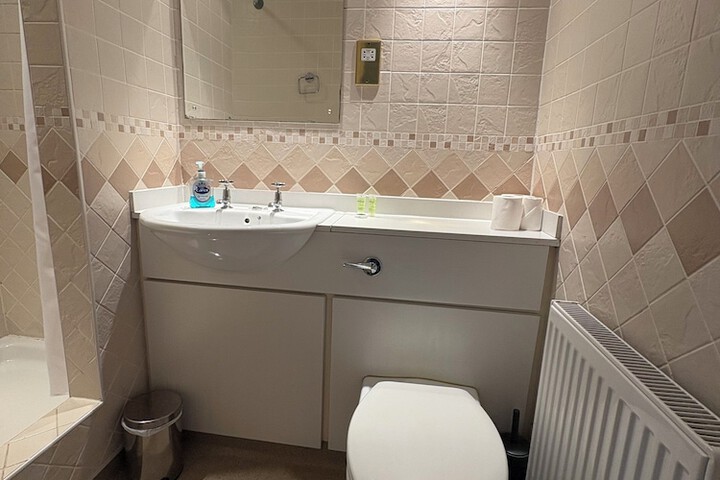 Room 15 of 23