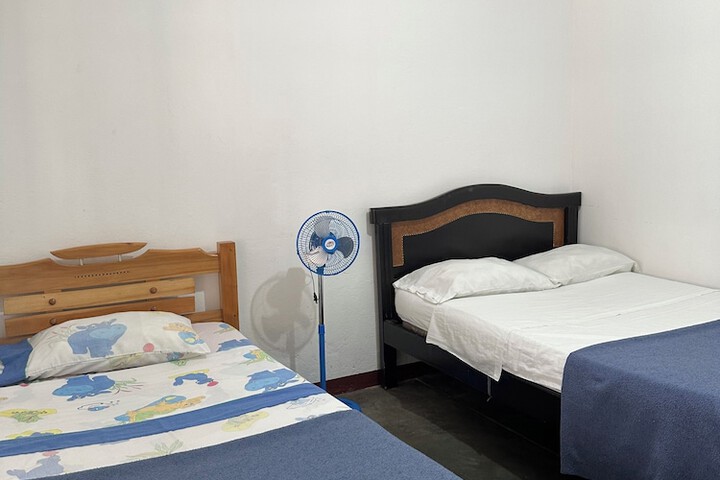 Room 11 of 31