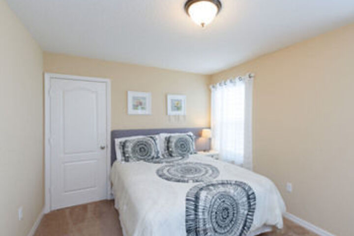 Room 206 of 687