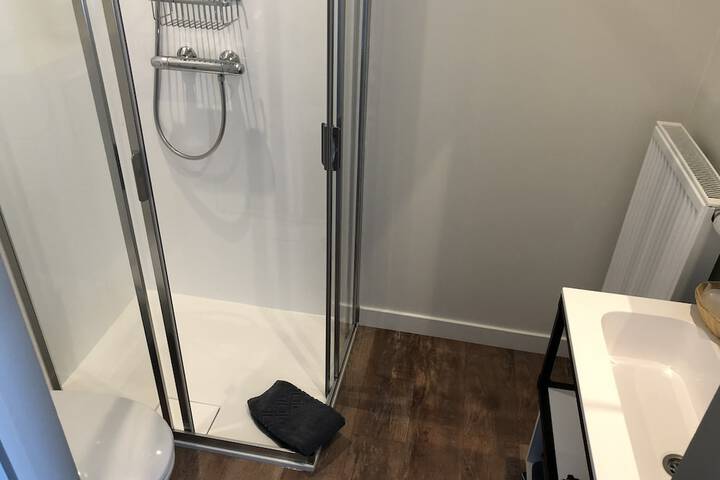 Room 80 of 112