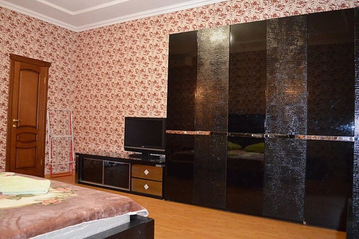 Room 21 of 93