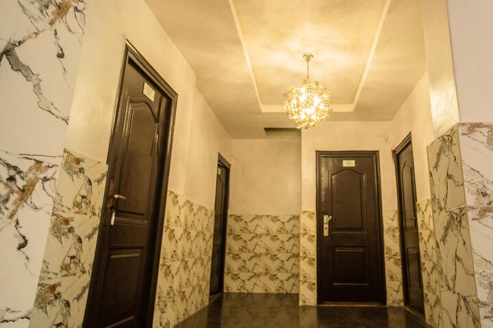 Royalty Place Hotel