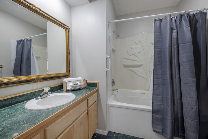 Room 120 of 156