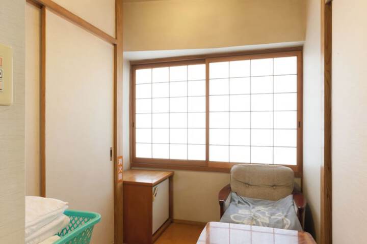 Room 19 of 40