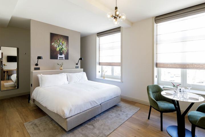 Room 10 of 88