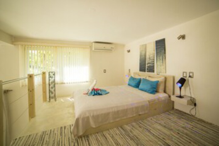 Room 22 of 27
