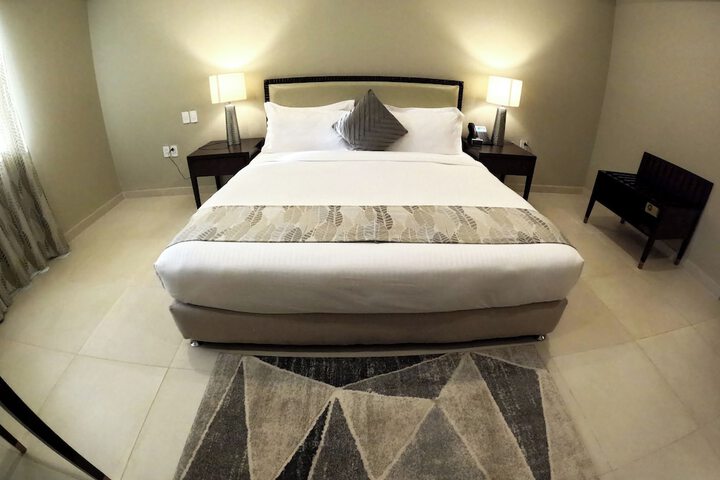Room 7 of 25