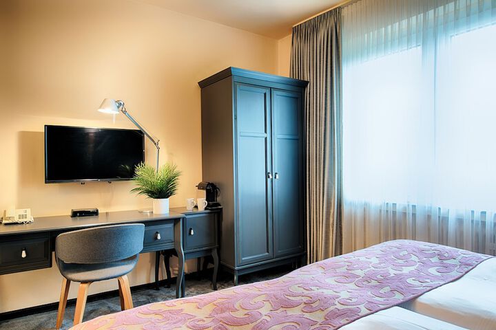 Room 25 of 54